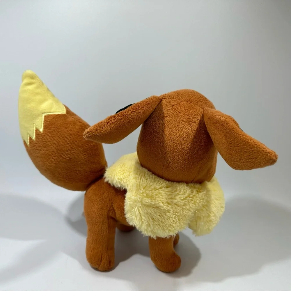 Pokémon Eevee Tomy Stuffed Animal Plush Toy 2016